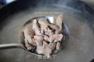 Stir-fried Lamb with Scallions recipe