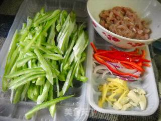 Stir-fried Pork with Snake Beans recipe