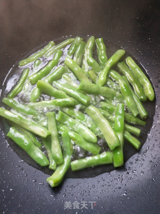 Stir-fried String Beans recipe