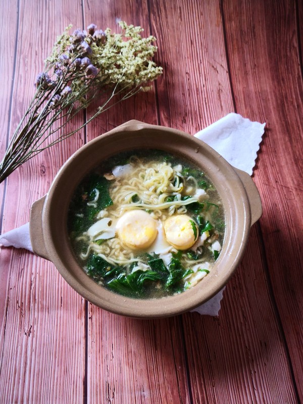 Instant Noodles with Egg recipe