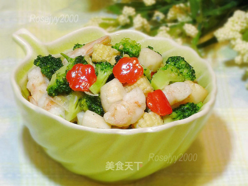 Shrimp and Scallop Meat Stir-fried Seasonal Vegetables recipe