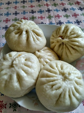 Plum Dried Vegetable Meat Bun recipe