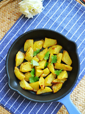 Roasted Potatoes with Black Pepper