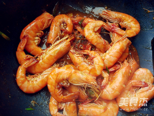 Stir-fried Shrimp with Tomato recipe