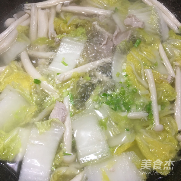 Cabbage Soup with Mushroom Meat Slices recipe