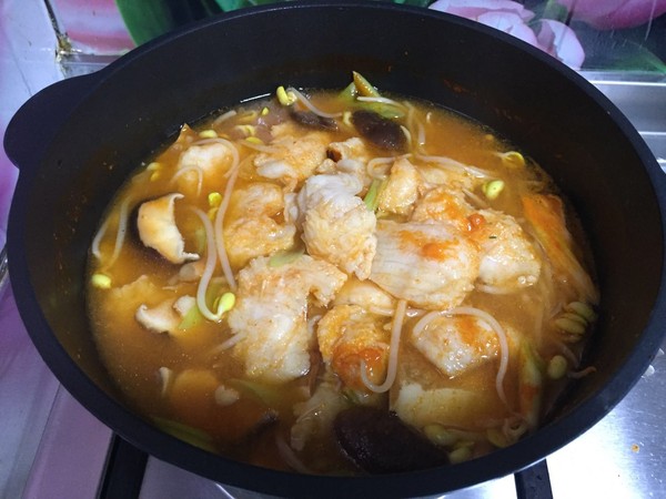 Hot Pot Bottom Material-sour Soup Fish Fillet recipe