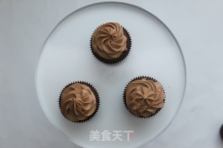 Ferrero Chocolate Cupcakes recipe
