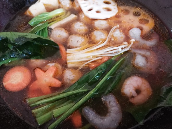 Meatballs and Vegetable Hot Pot recipe