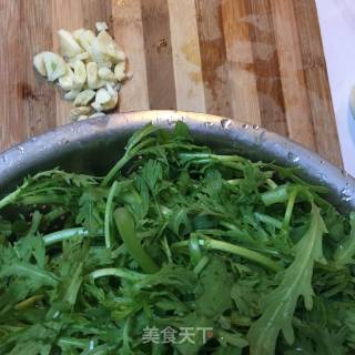 Garlic Chrysanthemum recipe