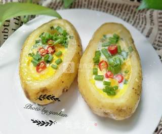 Baked Potatoes with Eggs recipe