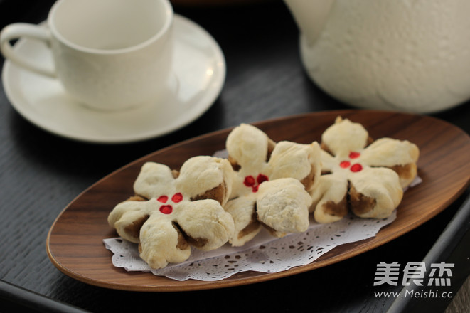 Chestnut Fragrant Plum Cake recipe