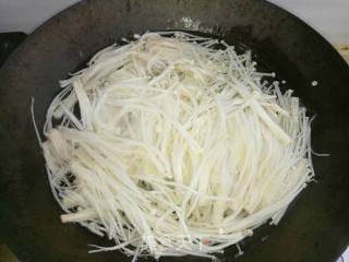 Cucumber Enoki Mushroom with Hash Sauce recipe