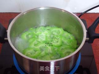 Laba Beans Mixed with Bitter Gourd recipe