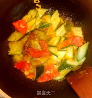 Scrambled Eggs with Tomato and Cucumber recipe