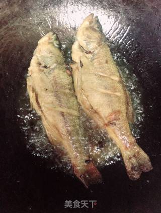 Sour and Spicy Sea Bass Soup recipe