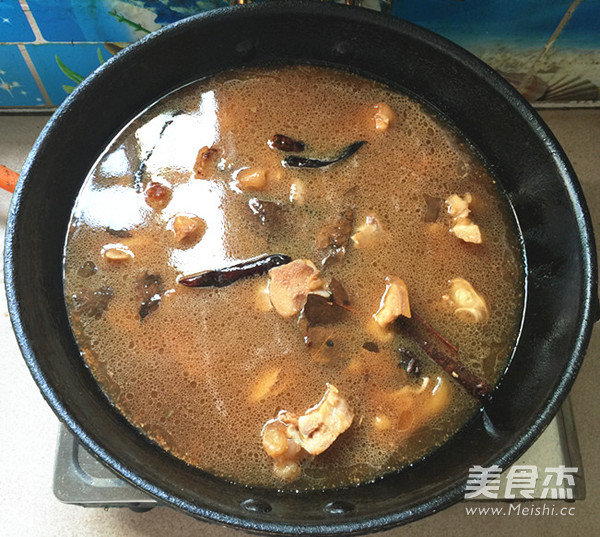 Braised Pork Trotters with Dried Bamboo Shoots recipe