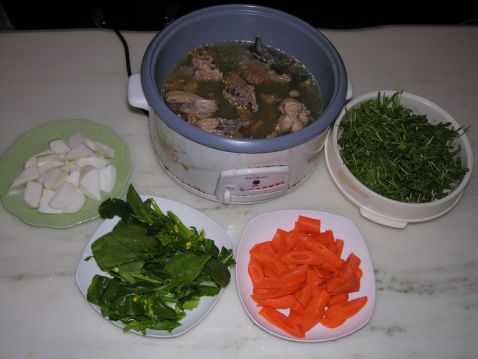 Hericium and Chicken Soup Hot Pot recipe