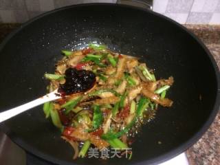 Stir-fried Braised Belly with Pickled Peppers recipe