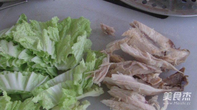Stir-fried Cabbage with Chicken Breast recipe