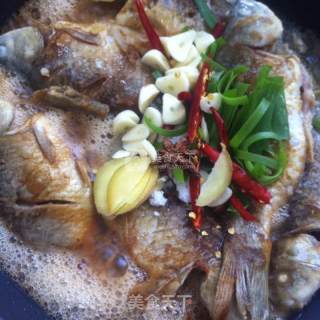 Braised Wild Crucian Carp recipe