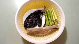 Seaweed and Reed Soba Noodles recipe