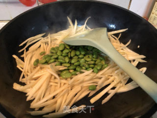Stir-fried Rice White with Edamame Seeds recipe