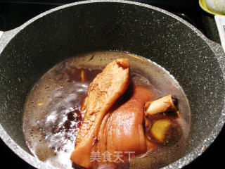 Liuxiang Pork Knuckle recipe