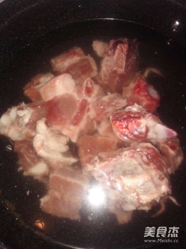 Lazy People Make Pork Bone Kelp Soup for Lazy Dishes. recipe