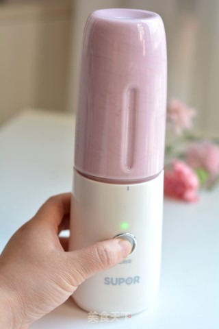 Strawberry Milkshake recipe