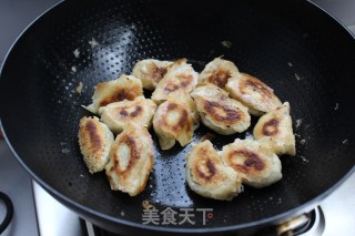 Eating Eggplant in Summer to Clear Away The Heat and Heat-fried Eggplant Buns with Vegetarian Stuffing recipe