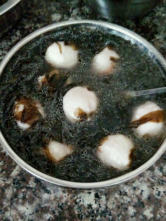 Seaweed Meatball Soup recipe