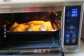 Seaweed Sesame Pork Floss Bread recipe