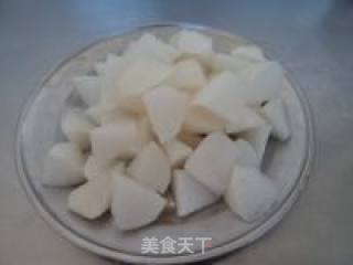 Duck Bone Soup with White Radish and Red Dates recipe