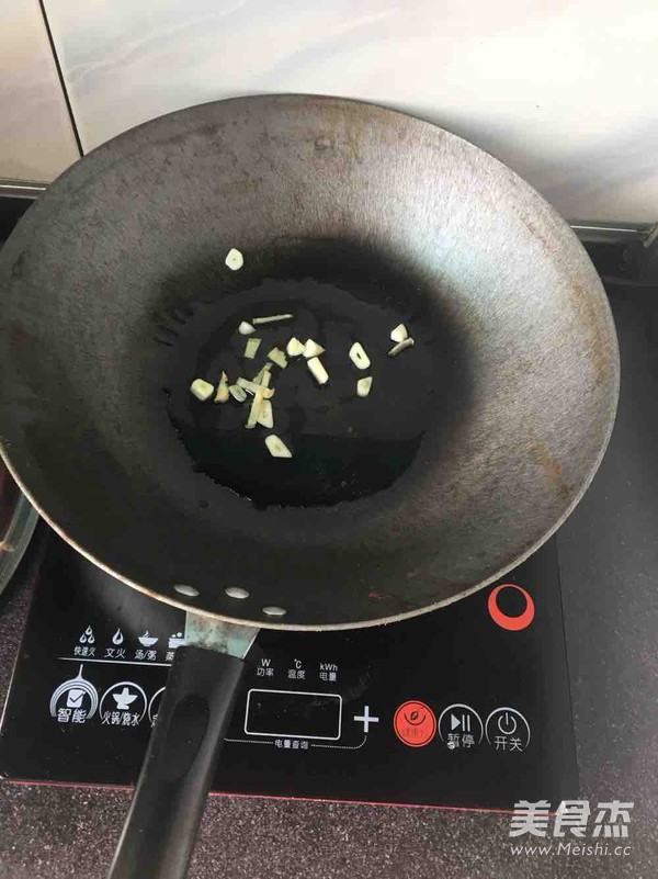 Celery Stir-fried Shark recipe