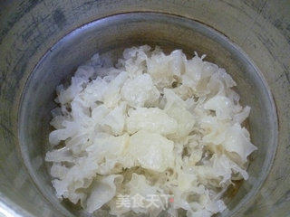 Raisin Cantaloupe Tremella recipe