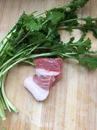 Diced Pork with Moss Over The Water recipe