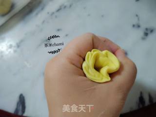 Fortune Bag Bean Paste Buns recipe