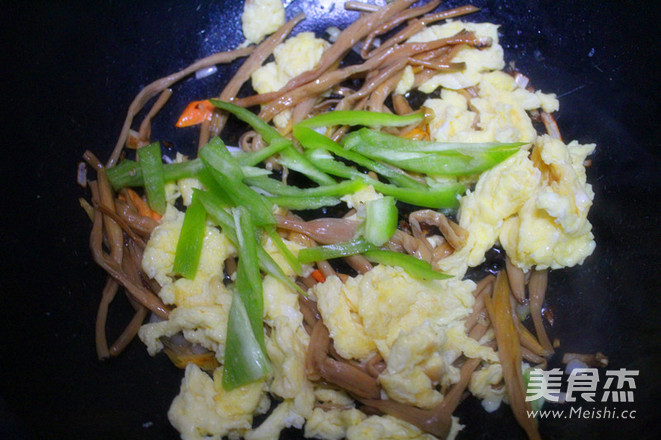 Scrambled Eggs with Daylily recipe