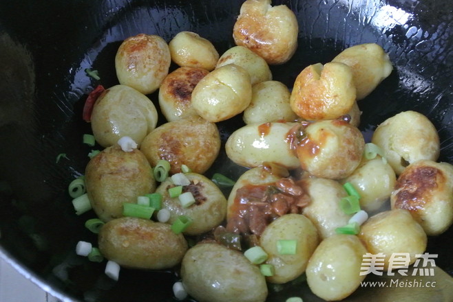 Unstoppable Local Delicacy: Jiangxiang Potatoes recipe