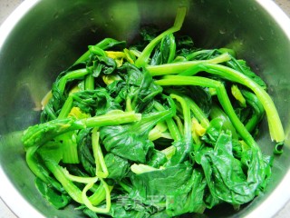 Sesame Oil Spinach Tower recipe