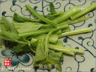 Stir-fried Lotus Root Strips: The Temptation of Fragrant Aroma recipe
