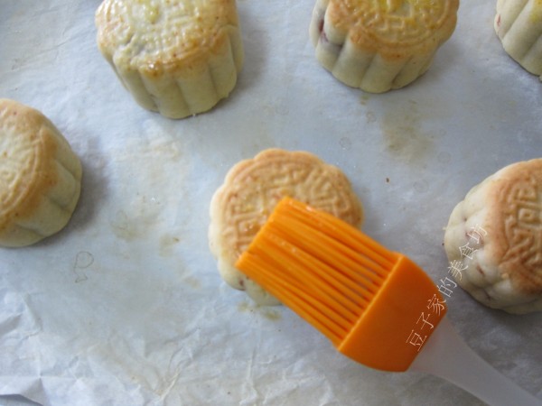 Egg Yolk Mooncake recipe