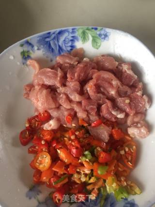 Stir-fried Shredded Pork with Celery recipe