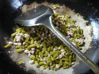 Stir-fried Sour Beans with Minced Pork recipe