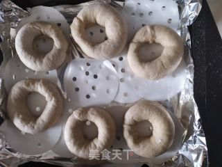 Black Whole Wheat Noodle Bagels recipe