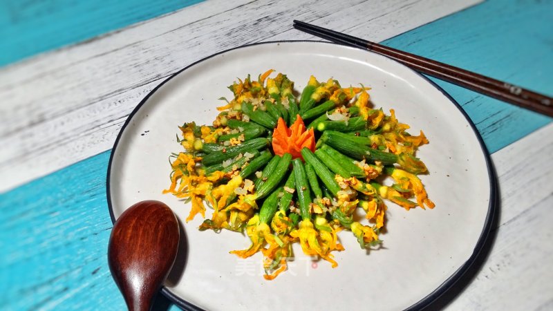 Stir-fried Milk Melon with Garlic recipe