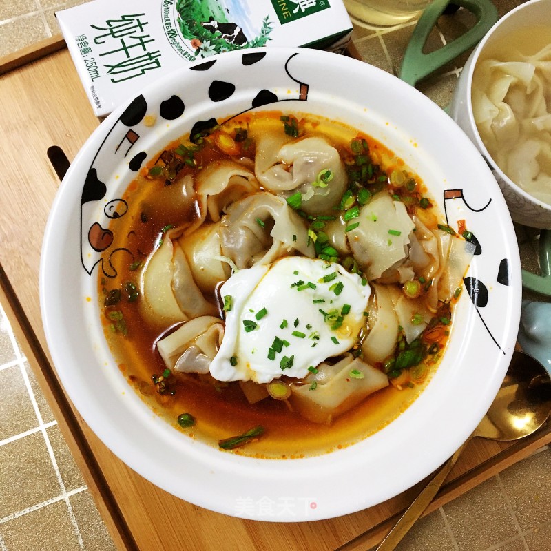 Poached Egg and Fresh Meat Wonton recipe