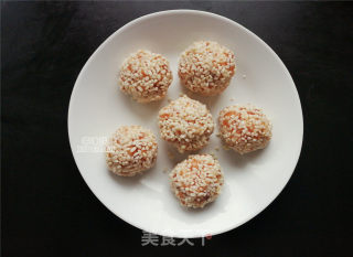 Glutinous Rice and Salted Egg Meatballs recipe