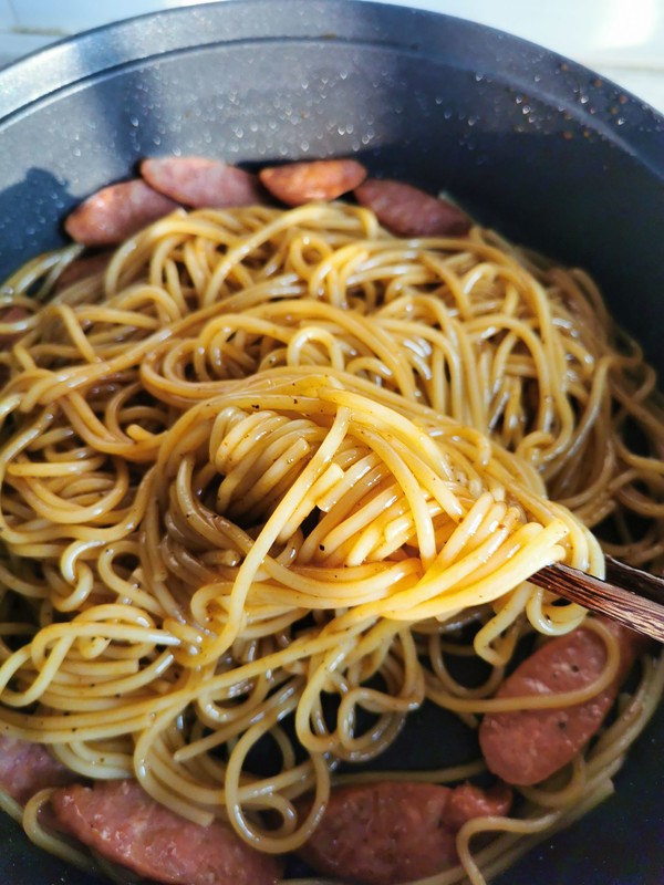 Pasta with Beef Sausage and Black Pepper recipe