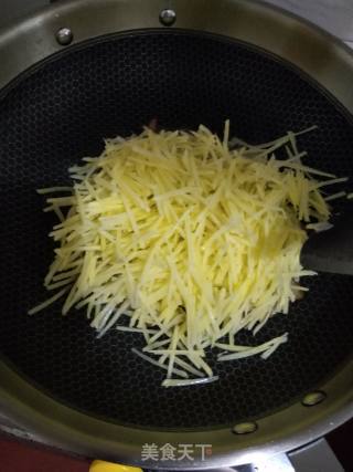 Stir-fried Potato Shreds with Bacon recipe